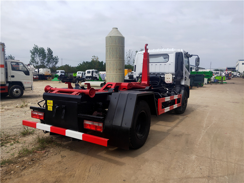 國(guó)六8方車(chē)廂可卸式垃圾車(chē)