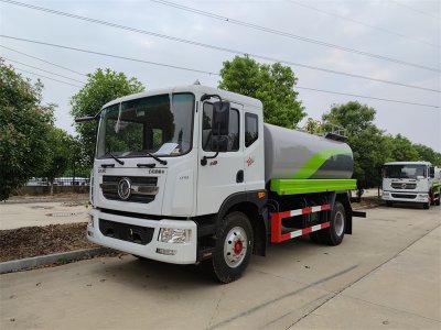 杭州用戶喜提12方灑水車，澆花、澆樹、綠化噴灑功能全